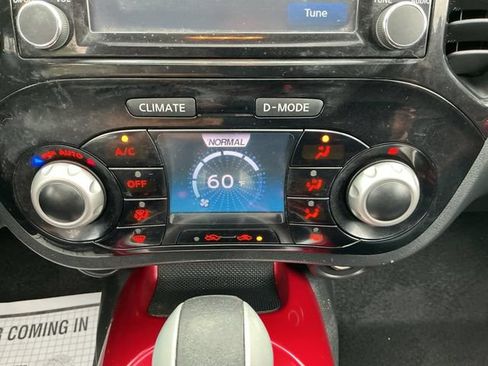 Used 2015 Nissan Juke SL AWD/4WD image 17