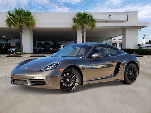 Used 2024 Porsche 718 Cayman image 1