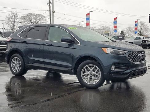 Used 2023 Ford Edge SEL w/ Convenience Package image 2