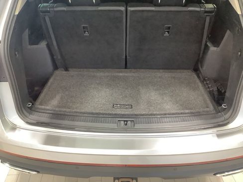 Used 2021 Volkswagen Atlas SE w/ Panoramic Sunroof Package image 25