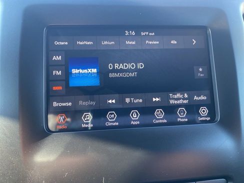 Certified 2020 Jeep Cherokee Latitude Lux w/ Quick Order Package 26H Lux image 35