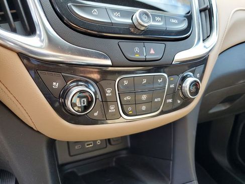 Used 2024 Chevrolet Equinox Premier image 27