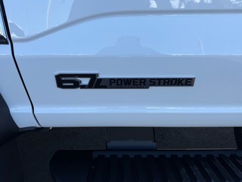 New 2026 Ford F550 4x4 Supercab Super Duty image 7
