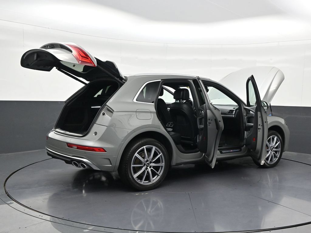 Used 2021 Audi SQ5 Premium Plus w/ Premium Plus Package AWD/4WD image 30