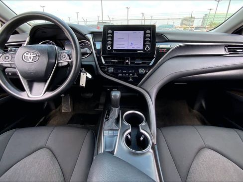 Used 2024 Toyota Camry LE FWD image 15