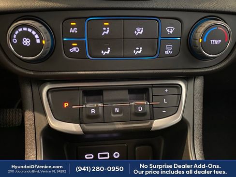 Used 2022 GMC Terrain SLE AWD/4WD image 18