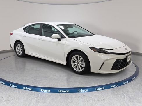 Certified 2025 Toyota Camry LE image 3