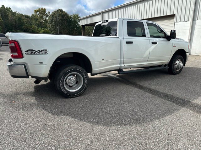 Used 2024 RAM 3500 Tradesman w/ Towing Technology Group AWD/4WD image 5