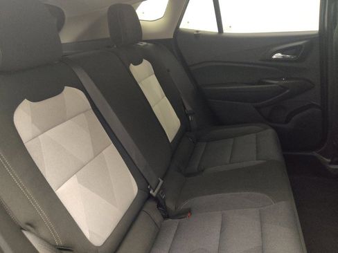 Used 2025 Chevrolet Trax LS FWD image 19