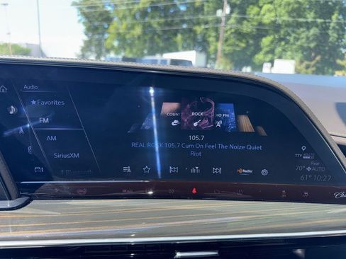 Used 2023 Cadillac Escalade Sport w/ LPO, ONYX Package AWD/4WD image 21
