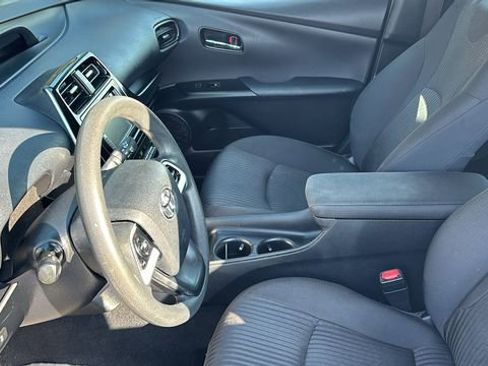 Used 2016 Toyota Prius Two image 25