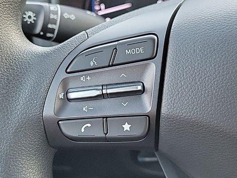 Used 2023 Hyundai Kona SEL image 21