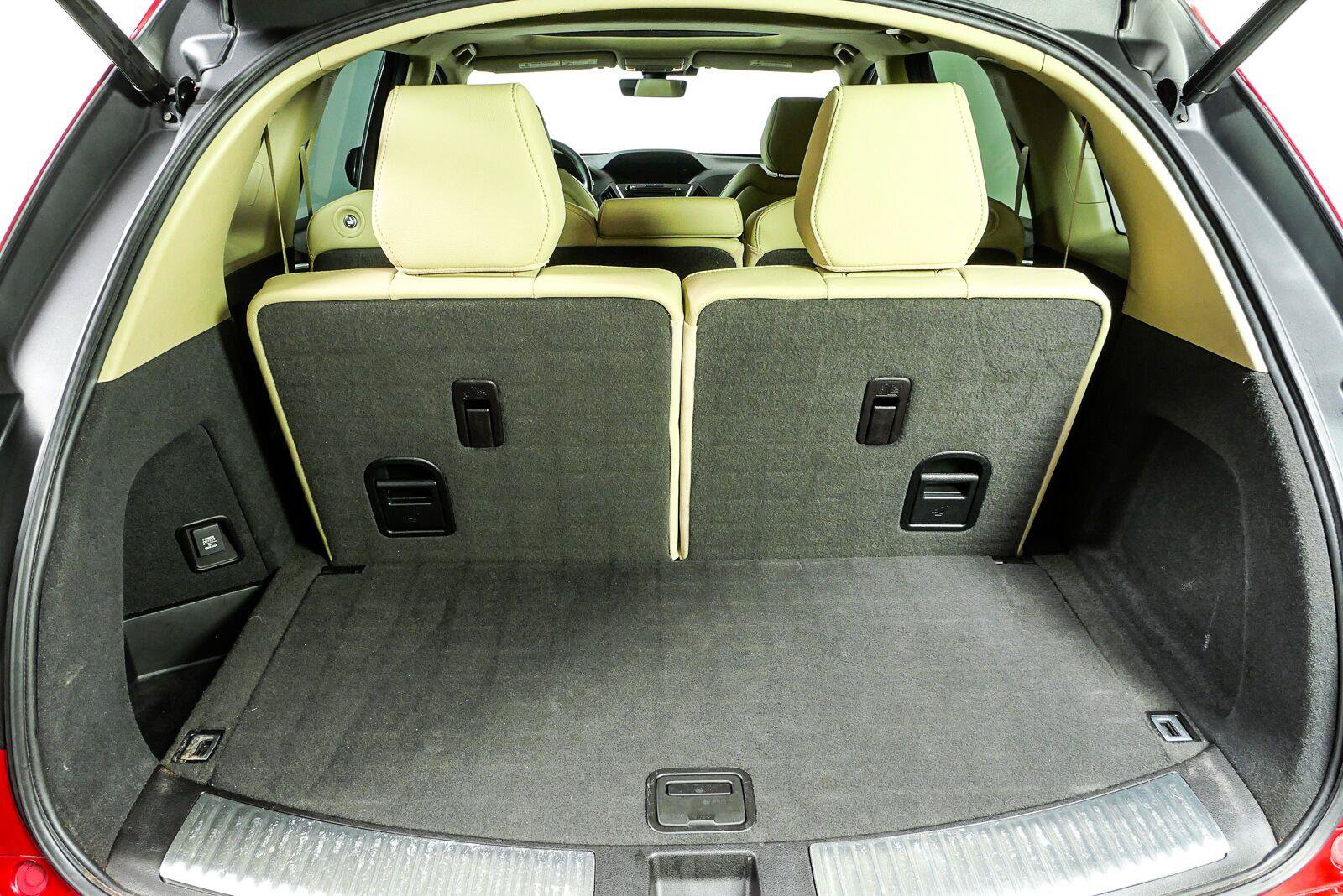 Used 2013 Chrysler 200 Limited FWD image 33