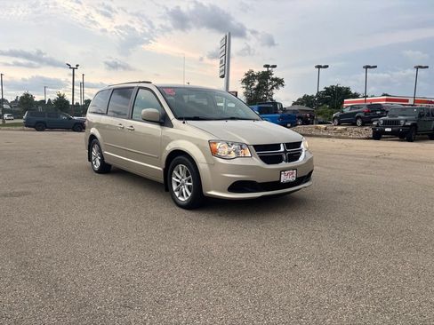 Used 2015 Dodge Grand Caravan SXT FWD image 7