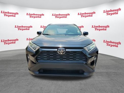 Used 2021 Toyota RAV4 XLE AWD/4WD image 17