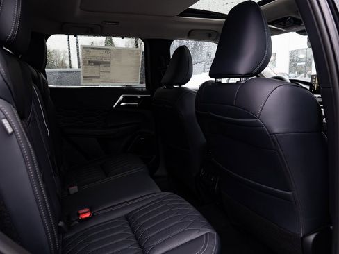 New 2026 Mitsubishi Outlander SEL image 24