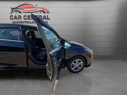 Used 2017 Chevrolet Cruze LT w/ Leather Package FWD image 29