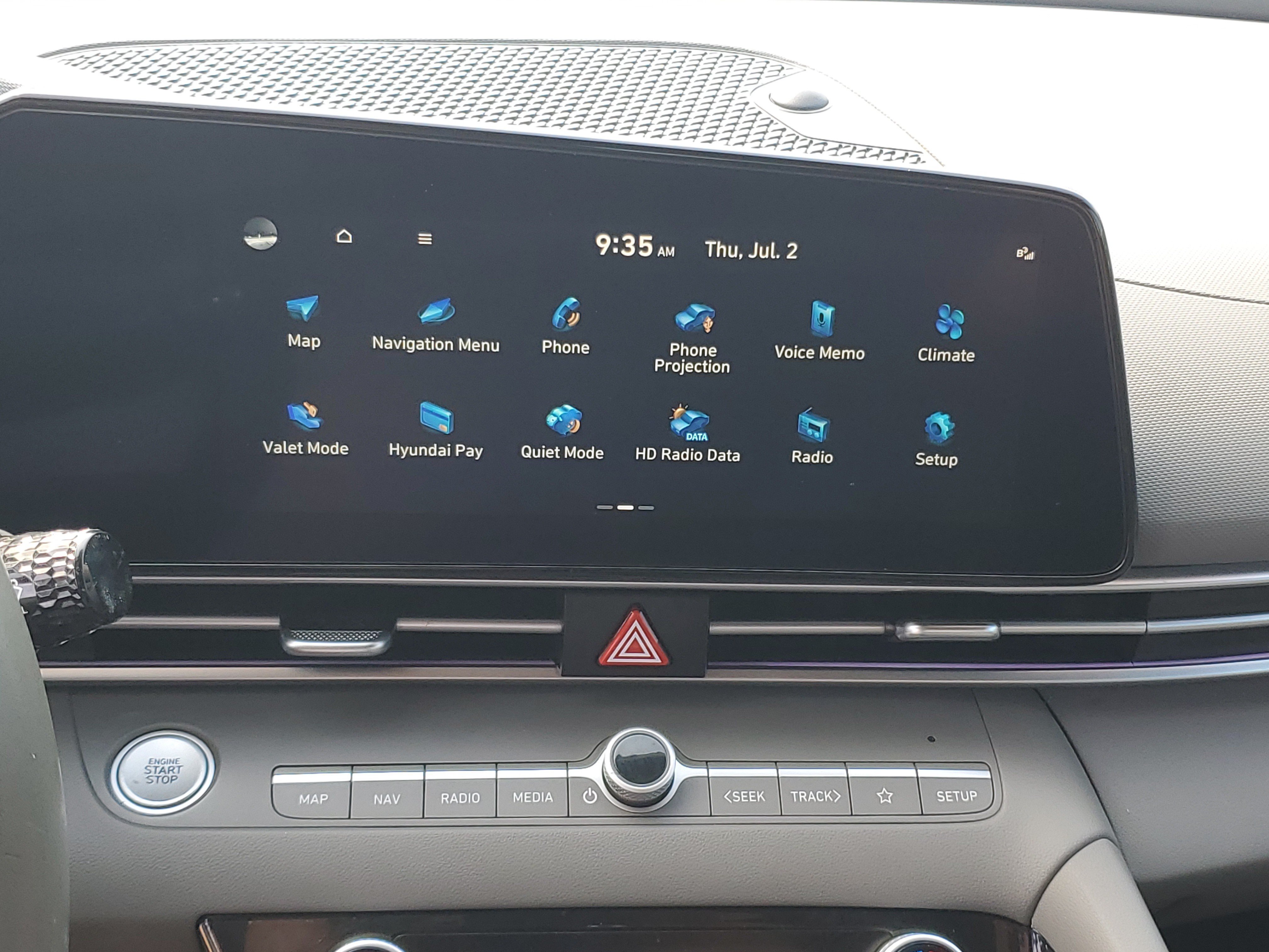 Used 2025 Hyundai Elantra SEL FWD image 23