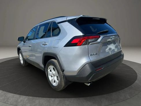 Used 2021 Toyota RAV4 XLE w/ XLE Grade Weather Package AWD/4WD image 7