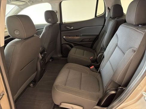Certified 2023 GMC Acadia SLE w/ Driver Convenience Package image 16