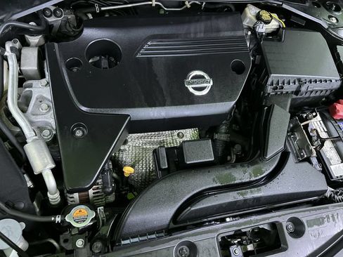 Used 2015 Nissan Altima 2.5 SL w/ Technology Package FWD image 20