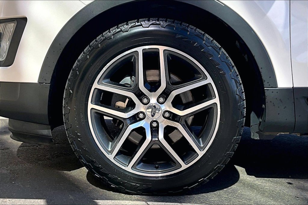 Used 2016 Ford Explorer Sport w/ Equipment Group 401A AWD/4WD image 12