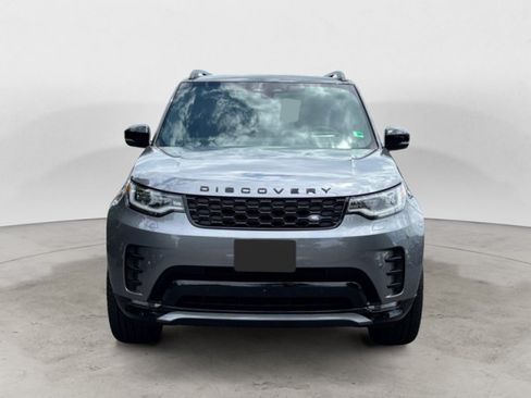 Used 2025 Land Rover Discovery Dynamic SE AWD/4WD image 8