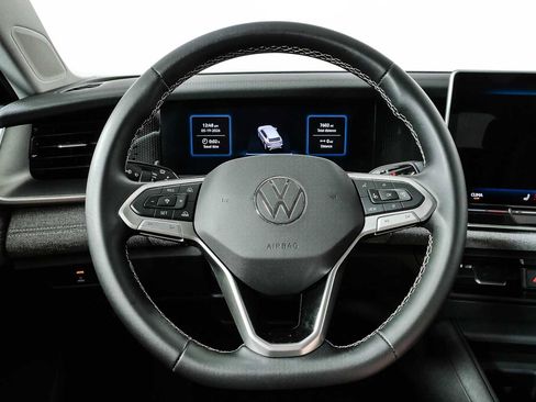 Certified 2025 Volkswagen Tiguan S AWD/4WD image 12