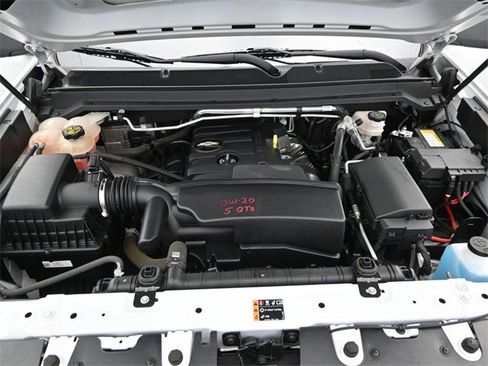 Used 2022 Chevrolet Colorado W/T image 17