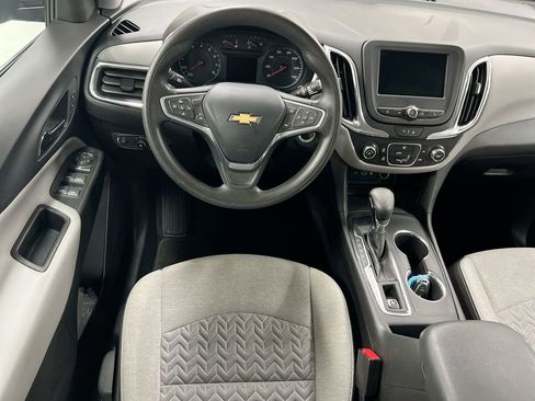 Used 2022 Chevrolet Equinox LS image 19