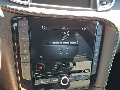 Certified 2023 INFINITI QX50 Luxe AWD/4WD image 16