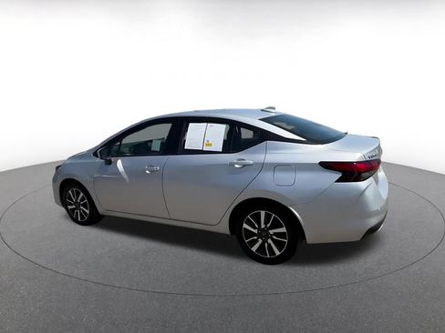 Used 2025 Nissan Versa SV FWD image 10