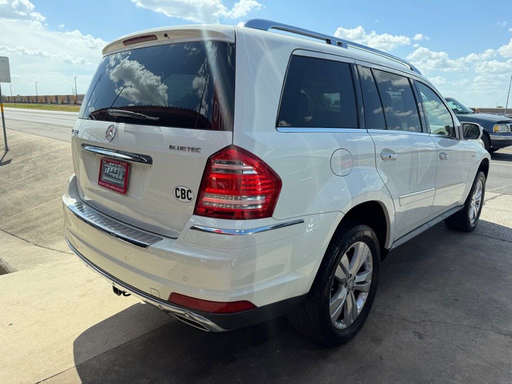 Used 2010 Mercedes-Benz GL 320 BlueTEC 4MATIC image 32