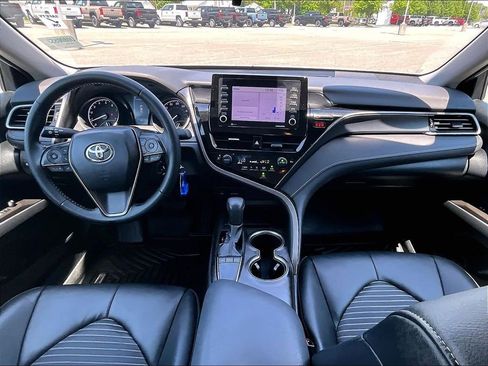 Used 2024 Toyota Camry SE FWD image 21