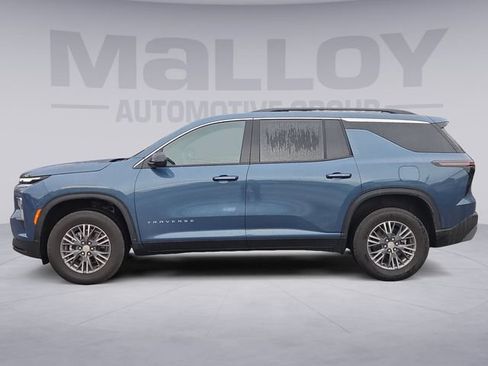 Used 2026 Chevrolet Traverse LT w/ LPO, Floor Liner Package AWD/4WD image 2