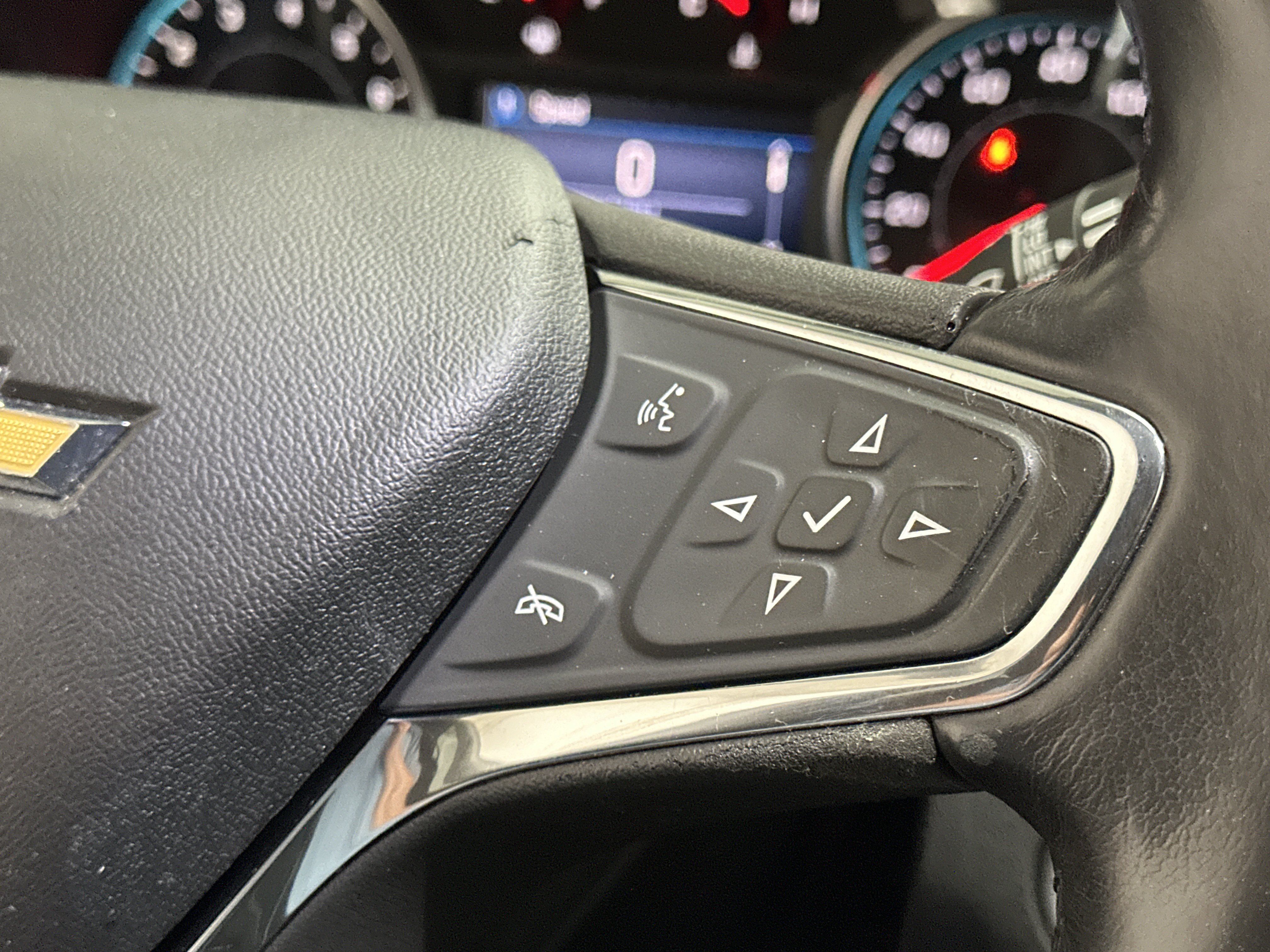 Used 2019 Chevrolet Equinox LT AWD/4WD image 27