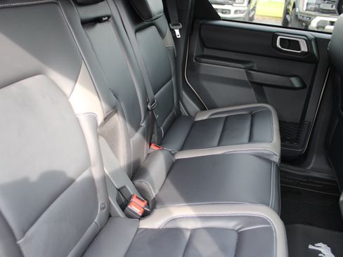 Used 2026 Ford Bronco Outer Banks AWD/4WD image 15