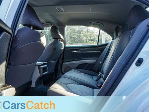 Used 2022 Toyota Camry LE image 19