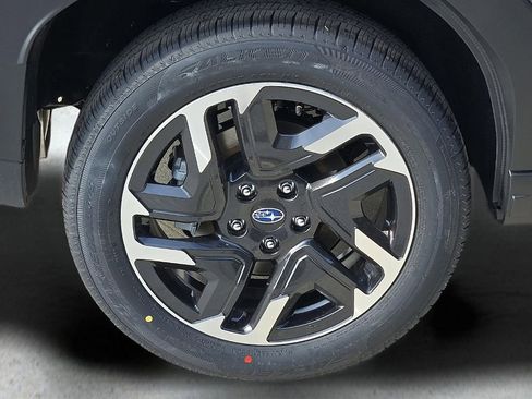 New 2026 Subaru Forester Premium AWD/4WD image 8