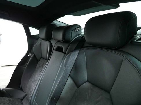 Used 2022 Audi e-tron GT Premium Plus w/ Performance Package image 21