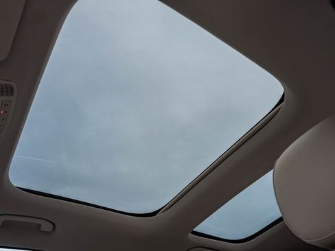 Certified 2023 Mercedes-Benz GLB 250 4MATIC image 31