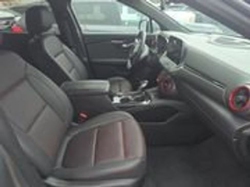 Used 2025 Chevrolet Blazer RS image 12
