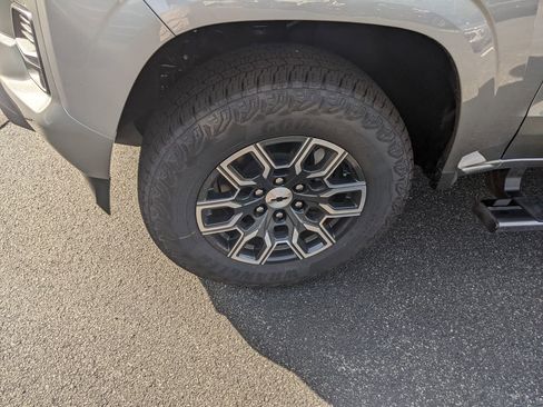 New 2026 Chevrolet Colorado Z71 w/ Technology Package image 11