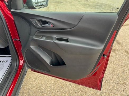 Used 2023 Chevrolet Equinox LT image 20