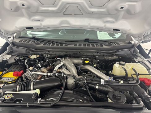 Used 2025 Ford F250 XLT image 33