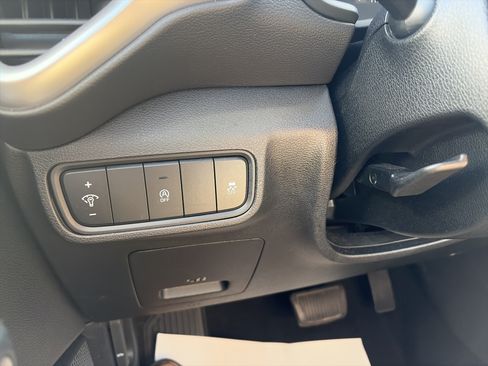 Used 2022 Kia Soul LX FWD image 18