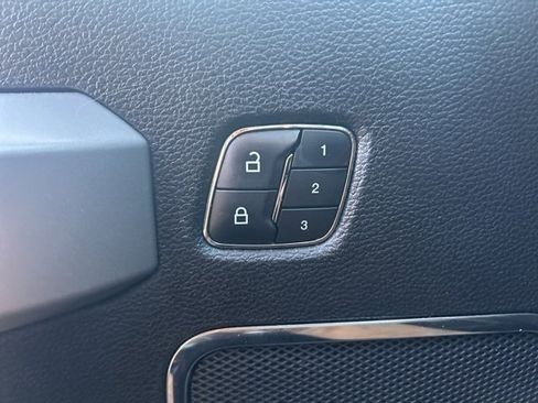 Used 2019 Ford F250 Lariat w/ Lariat Ultimate Package image 15