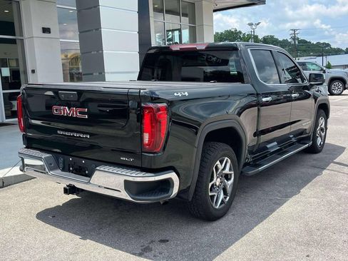 Used 2022 GMC Sierra 1500 SLT w/ SLT Convenience Package AWD/4WD image 3