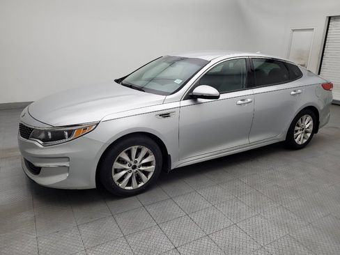Used 2016 Kia Optima EX FWD image 2
