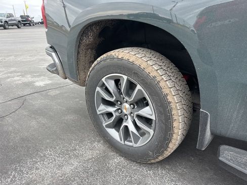 New 2026 Chevrolet Silverado 1500 LT w/ Z71 Off-Road Package image 9